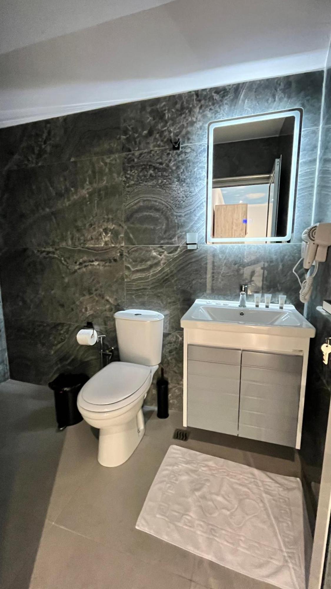 Hotel Davids Koman Dış mekan fotoğraf